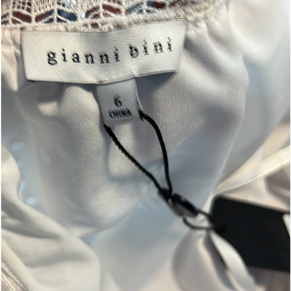 NWT Gianni Bini Delaney Embroidered Eyelet Halter,Cosmic,Side Cut-Out, Size 4 - Picture 10 of 14